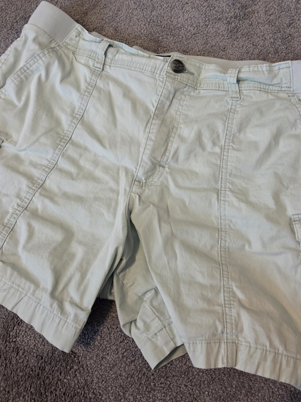 Lee Women's Light Sage Green Cargo Shorts